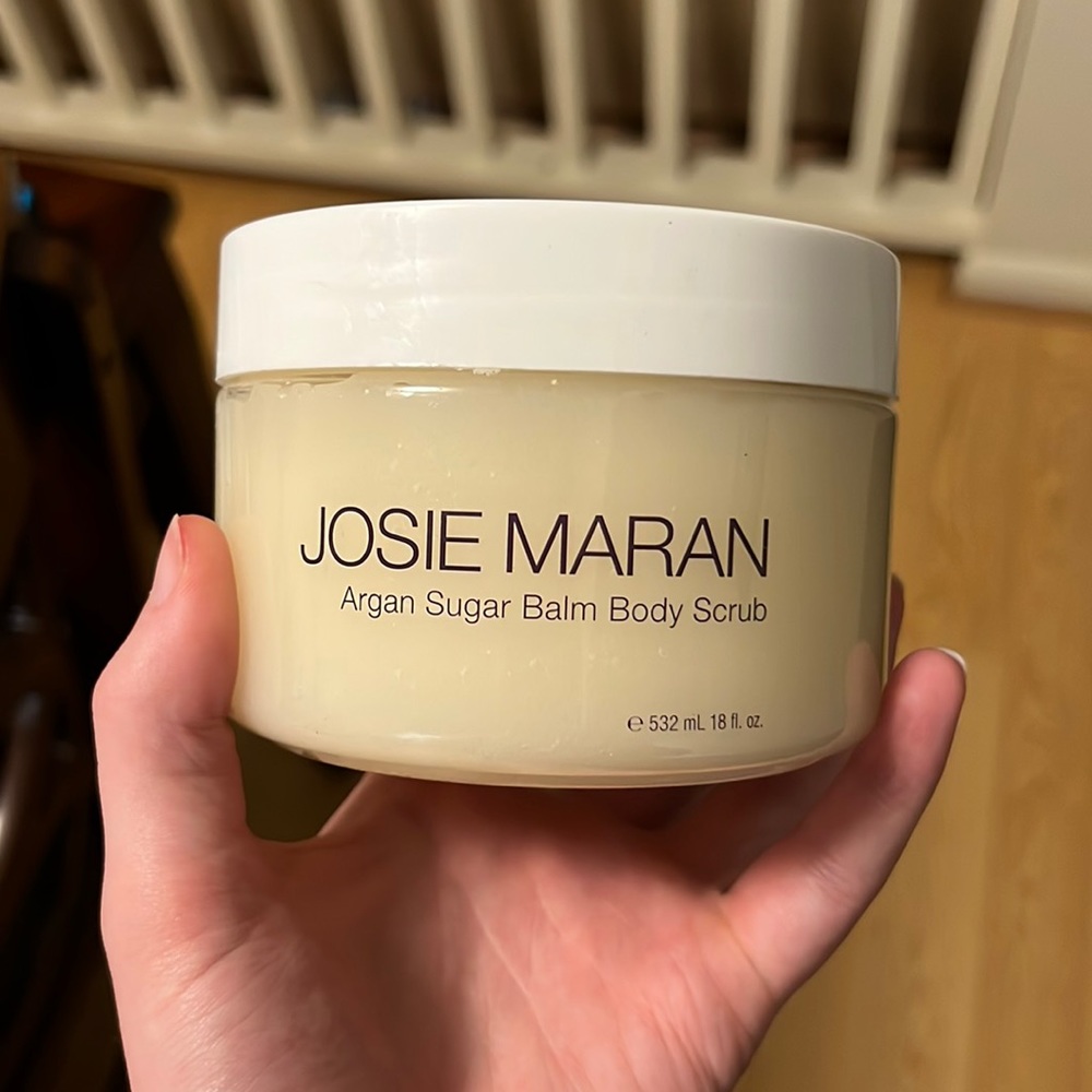Josie maran Argan sugar body scrub